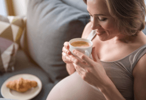 Bà Bầu Uống Cà Phê Sữa Có Tốt Không? Tìm Hiểu 6 Thông Tin Quan Trọng