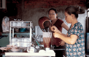 Cà Phê Vợt Là Gì? 5 Lý Do Tại Sao Bạn Nên Thử Ngay