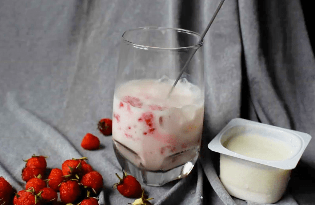 6 Biến Tấu Thú Vị Cho Món Yogurt Đá Viên Mát Lạnh 6 Biến Tấu Thú Vị Cho Món Yogurt Đá Viên Mát Lạnh